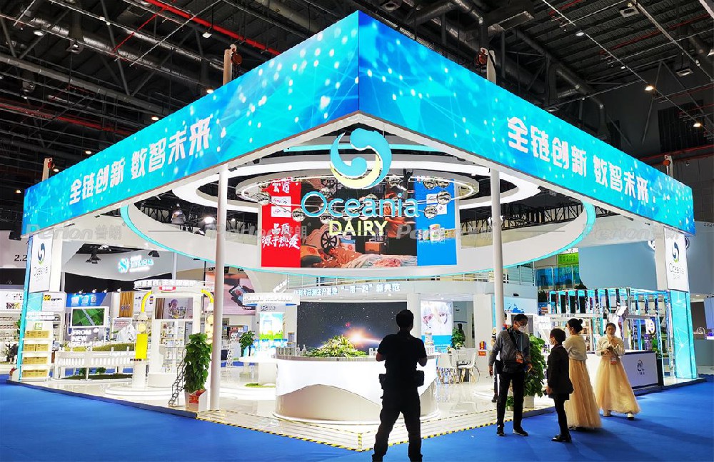 伊利-進博會展臺設(shè)計搭建